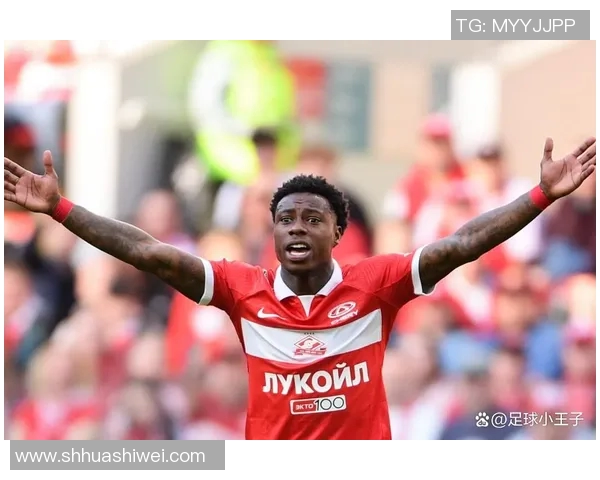 《足球场上的深情瞬间：球星们展现真挚情感与无尽热爱》