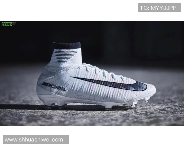 球星赠送足球鞋背后的故事是谁将这份珍贵礼物送给了他们 球星赠送足球鞋背后的故事是谁将这份珍贵礼物送给了他们